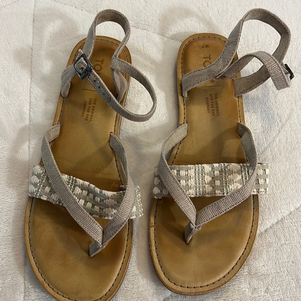Toms Lexie Flat Sandals Size 7